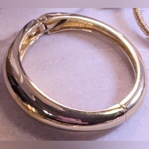 Elegant Gold Bangle hinged Bracelet